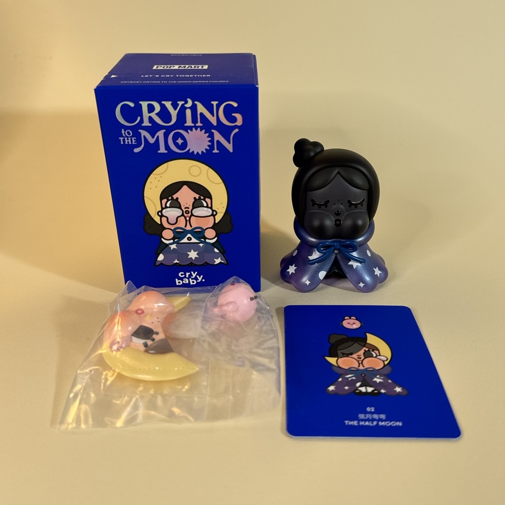 Crybaby Crying to the Moon • Half Moon • POPMART - Picture 10 of 10